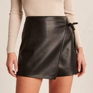 Abercrombie Black Leather Skort NWT